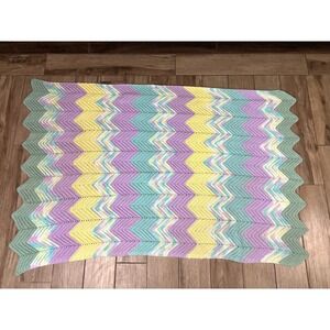 Vintage Handmade Crochet Chevron Afghan Pastel Ripple Blanket‎ Throw 62"